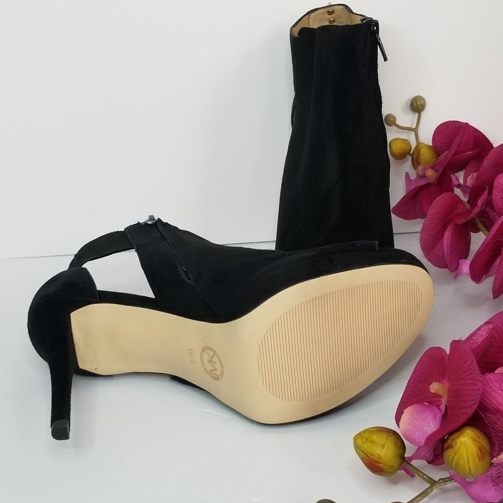 COPY - 🆕️Michael Chic Black Booties - Picture 6 of 10